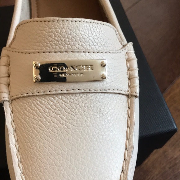 Coach leather shoes moccasins Beige - Picture 3 of 4